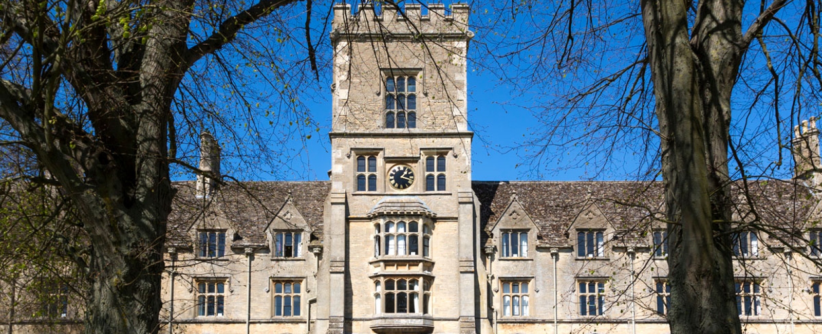 Front of RAU main building