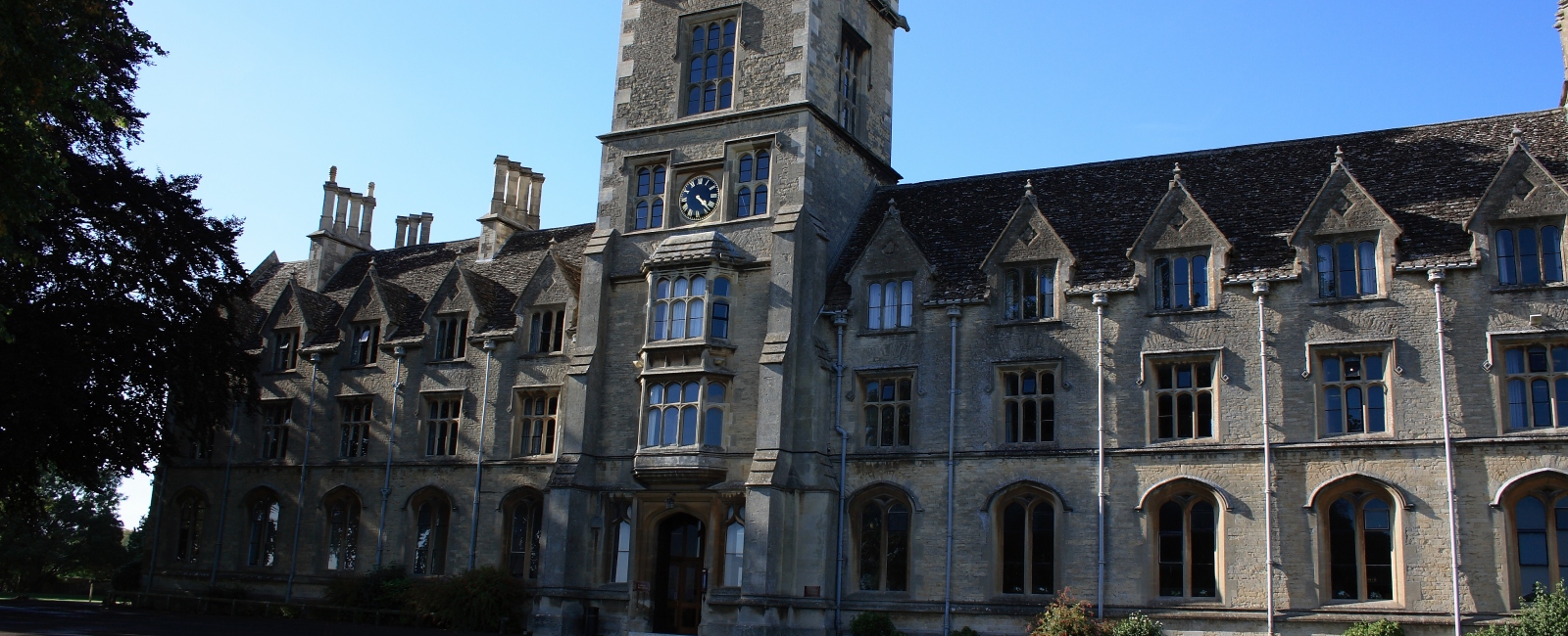 RAU main building