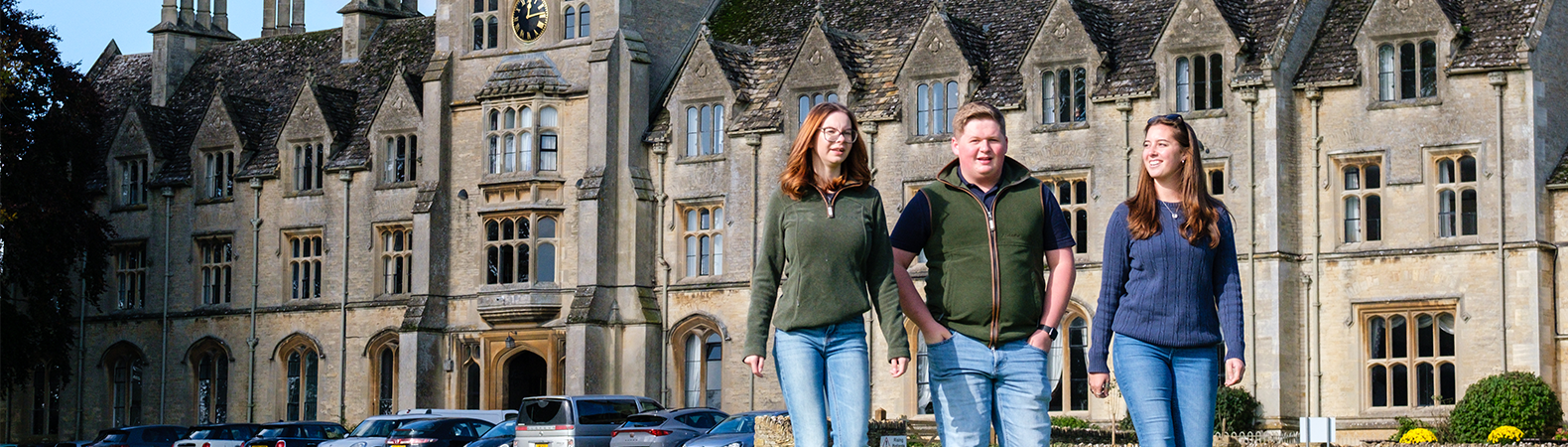 Students walking in front of RAU main building