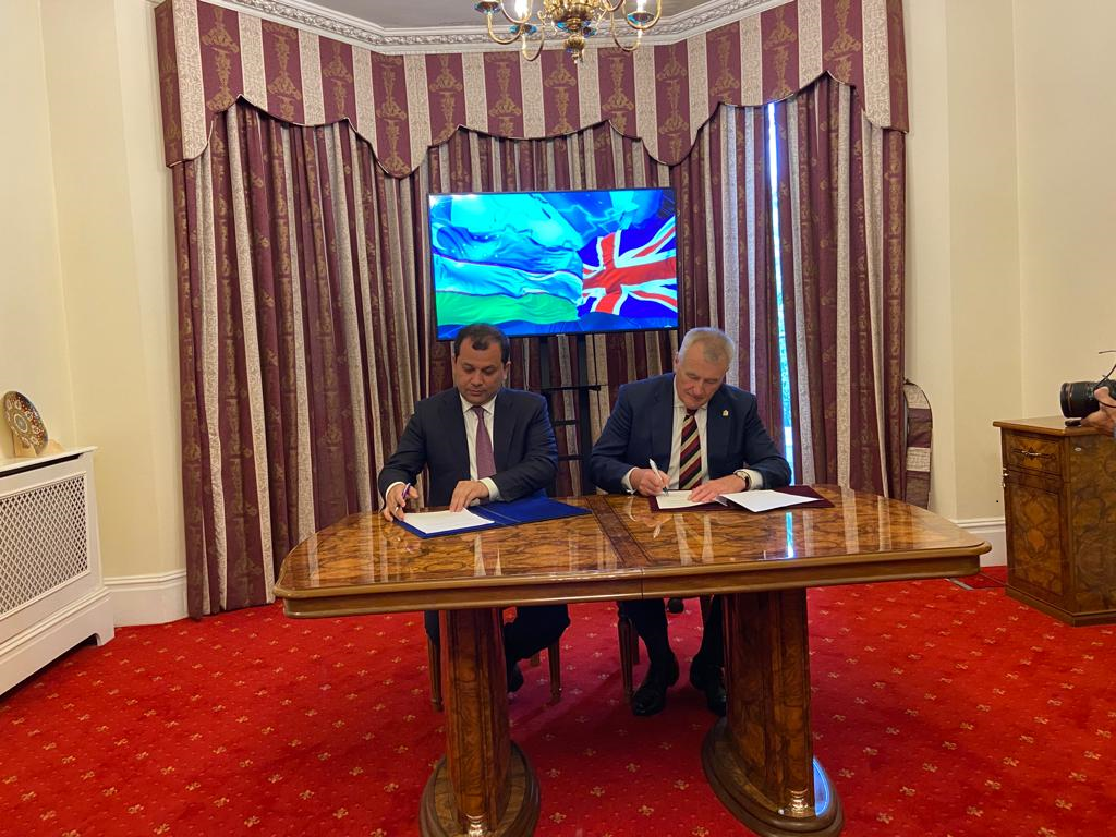 Signing of the MOU in London